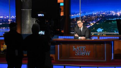 Photo of CBS will hand Colbert’s late-night time slot to ‘Comics Unleashed with Byron Allen’